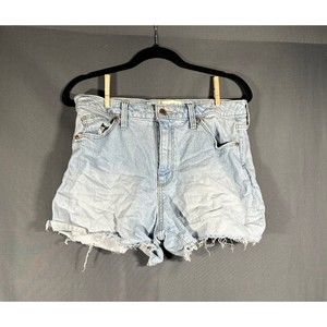 Universal Thread Woman’s Jean Shorts Size 10